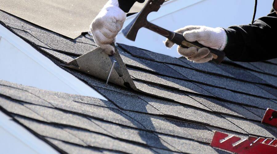 Professional residential roofers in Breckenridge, MO
